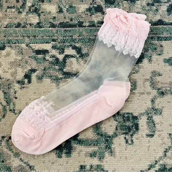 NWOT Sheer Pink Lacy Socks OSFM Ankle New Women’s Hosiery - Picture 2 of 5